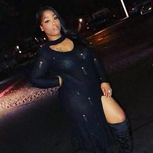 Meet your Posher, Deedee